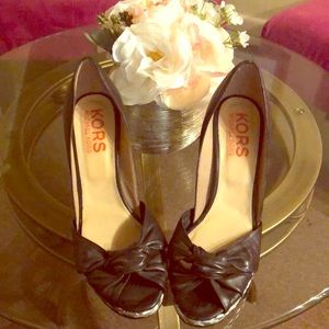 Micheal Kors heels